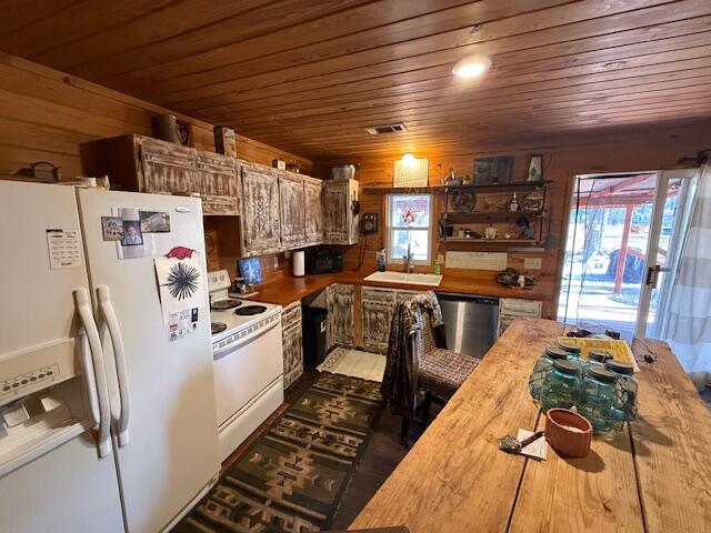 501 S Woodlawn Avenue