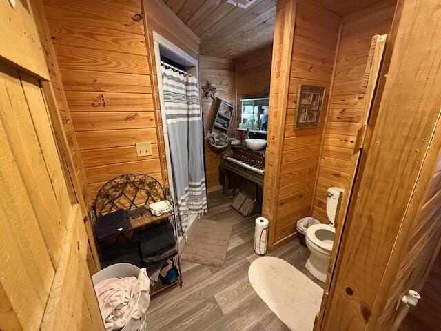 501 S Woodlawn Avenue