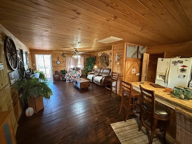 501 S Woodlawn Avenue