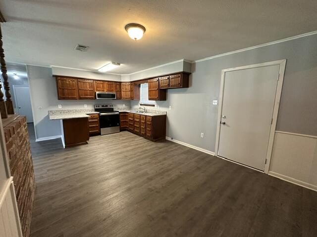 1221 Fairview